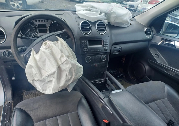 Mercedes-Benz ML cena 11300 przebieg: 289000, rok produkcji 2006 z Stopnica małe 232